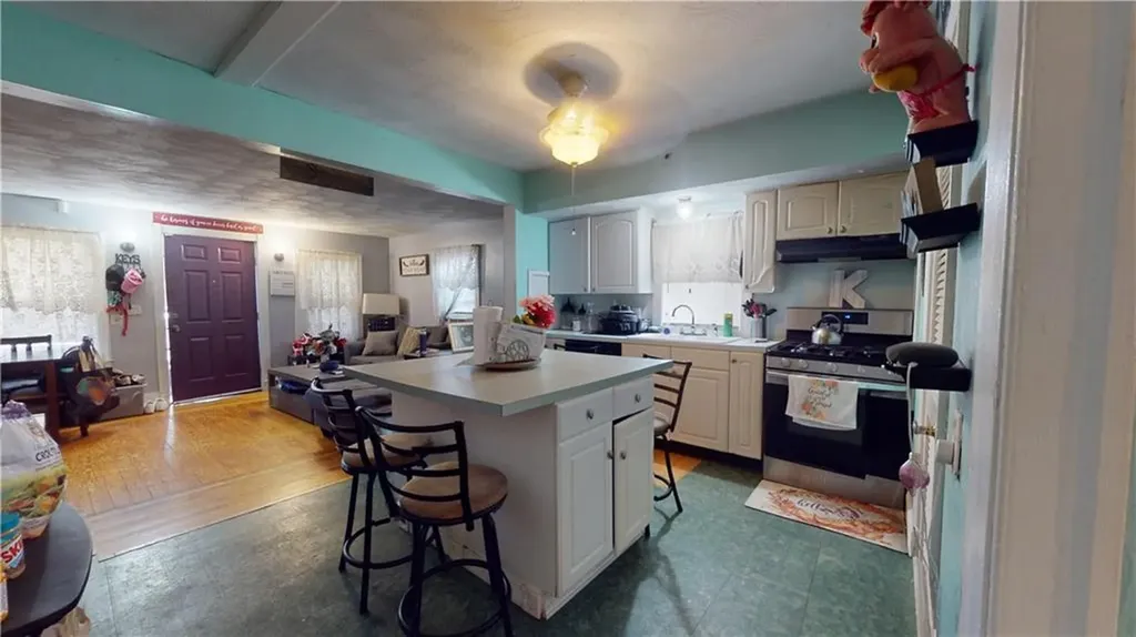 24 Oneil Street Providence RI 02904