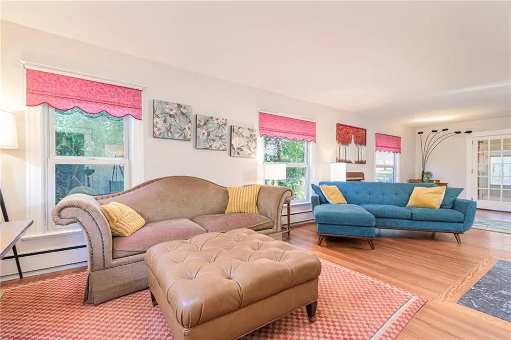 22 Park Avenue Westerly RI 02891