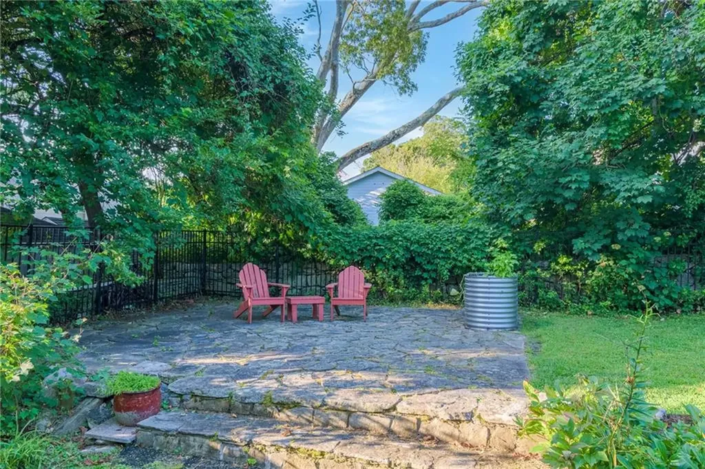 22 Park Avenue Westerly RI 02891