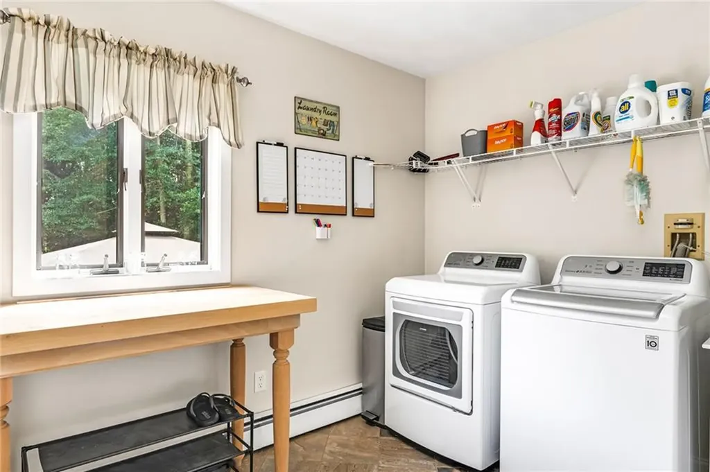 54 Kickemuit Avenue Bristol RI 02809