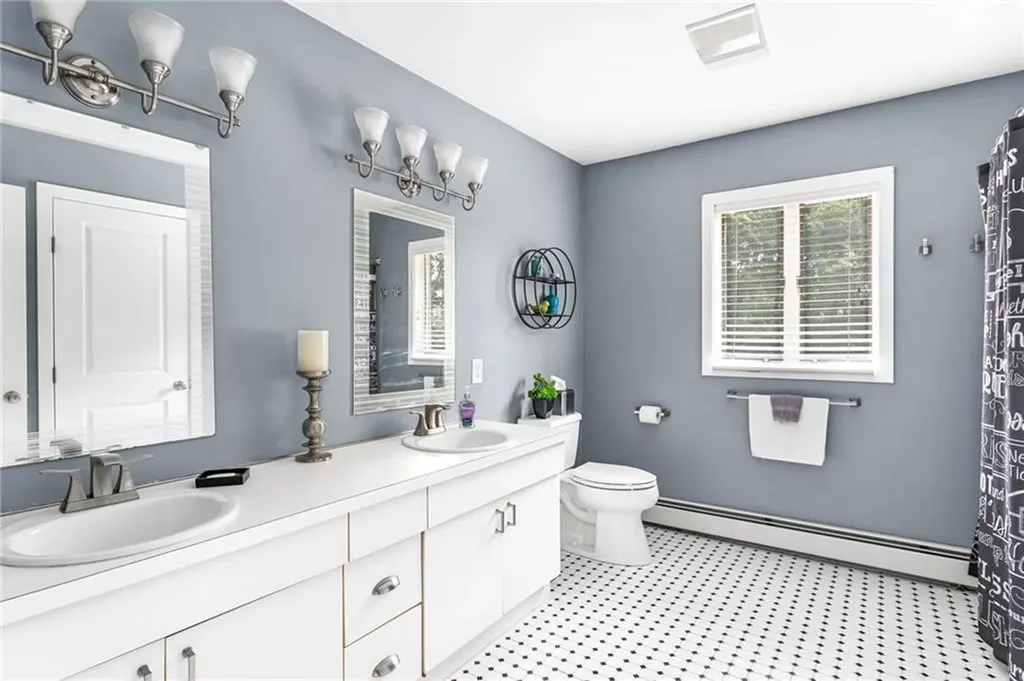 54 Kickemuit Avenue Bristol RI 02809