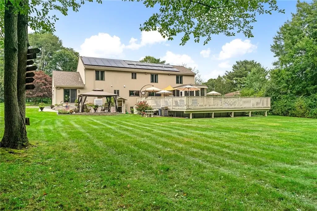 54 Kickemuit Avenue Bristol RI 02809