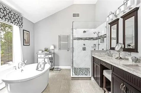 54 Kickemuit Avenue Bristol RI 02809