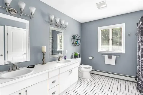 54 Kickemuit Avenue Bristol RI 02809