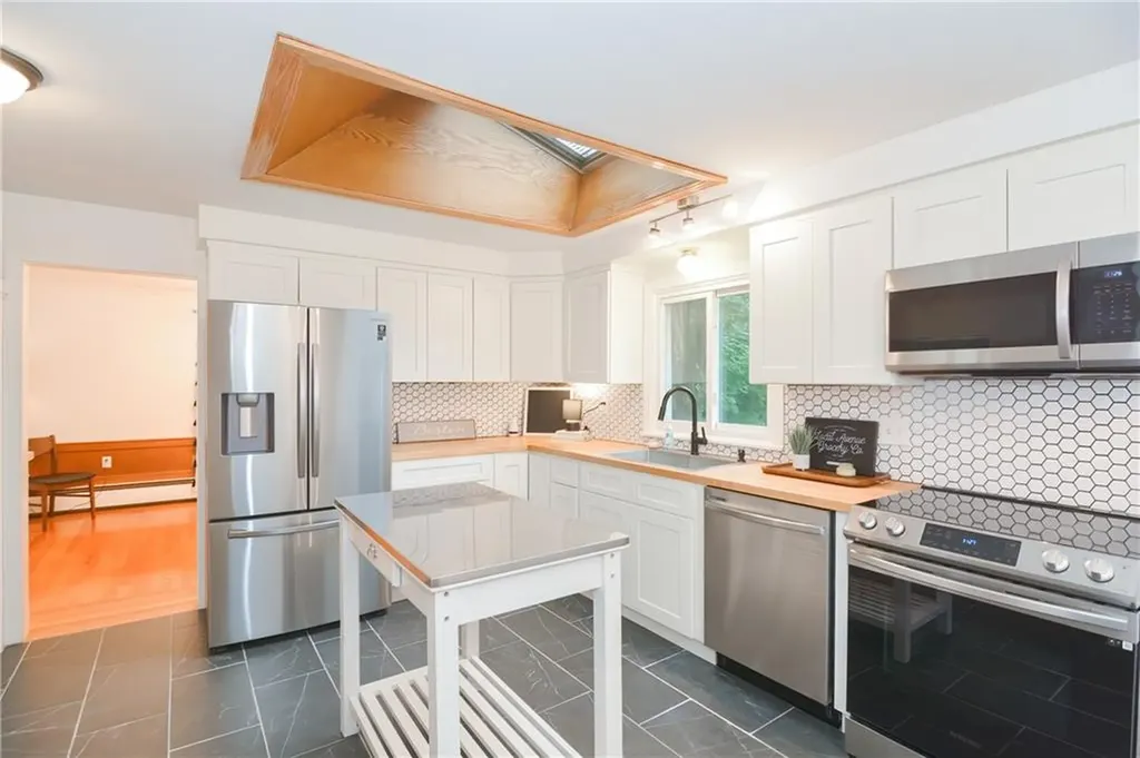 4 Valley View Drive Johnston RI 02919