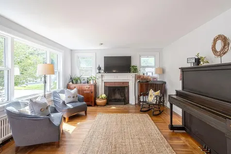 61 Sumach Avenue East Providence RI 02915