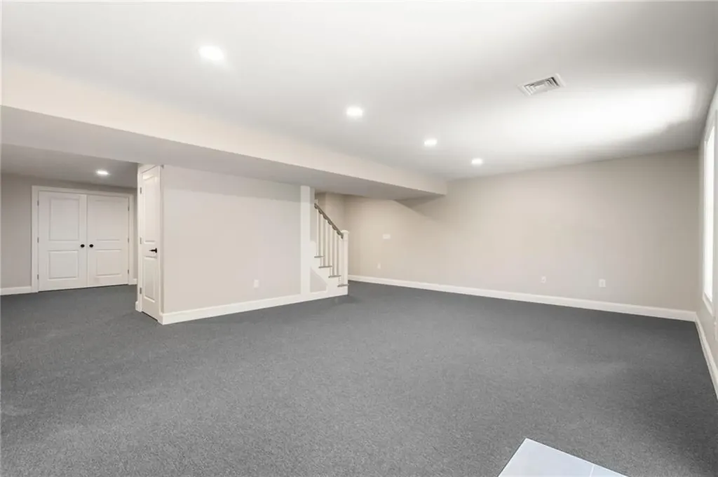 5 Vera Drive Smithfield RI 02917