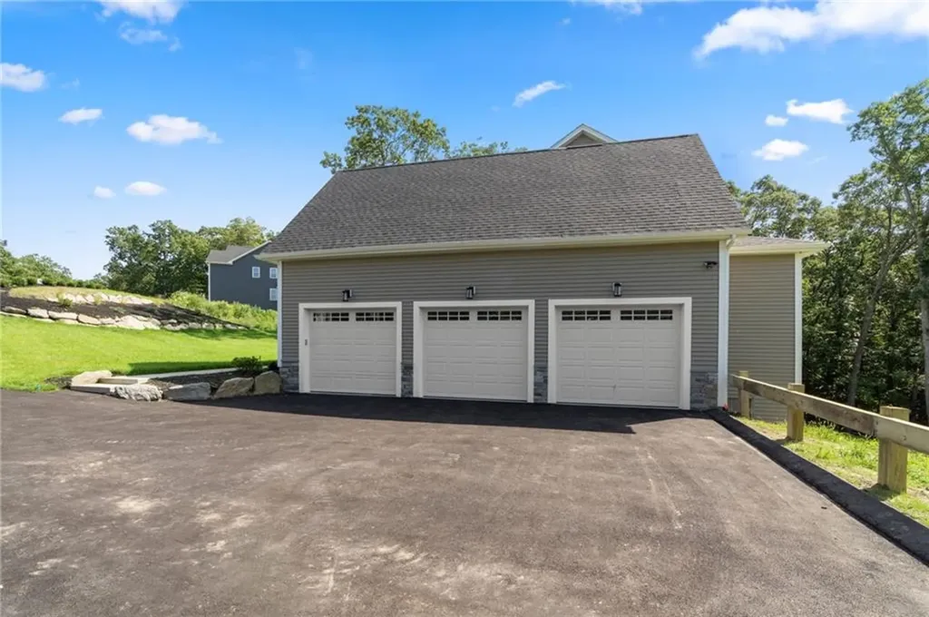 5 Vera Drive Smithfield RI 02917