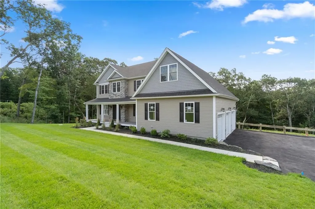 5 Vera Drive Smithfield RI 02917