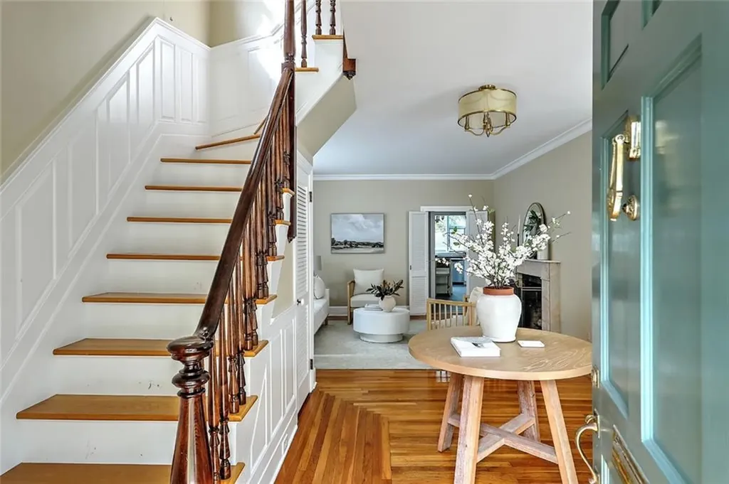 80 New Meadow Road Barrington RI 02806