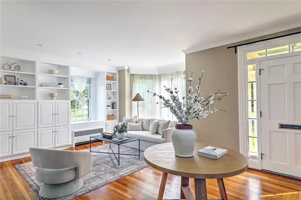 80 New Meadow Road Barrington RI 02806