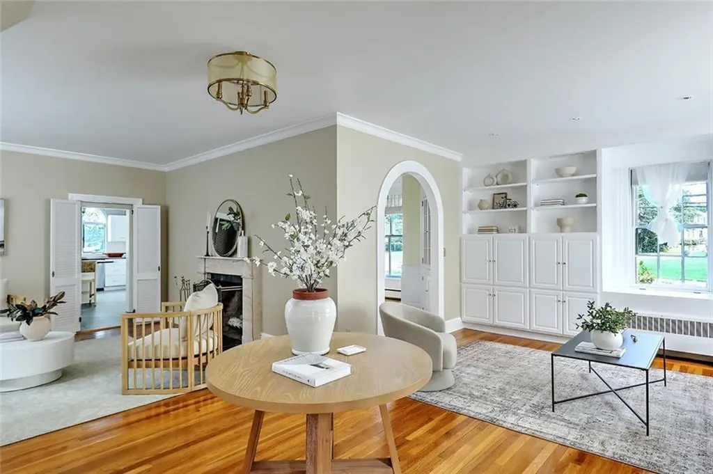 80 New Meadow Road Barrington RI 02806