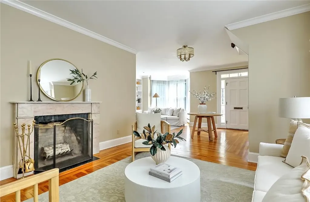 80 New Meadow Road Barrington RI 02806