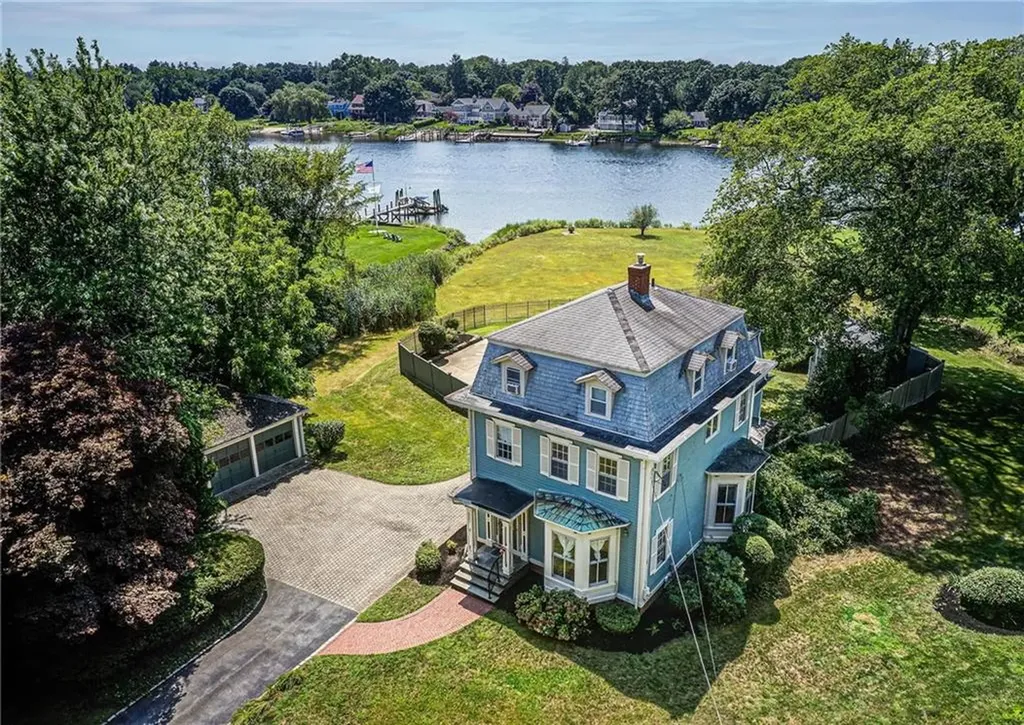 80 New Meadow Road Barrington RI 02806