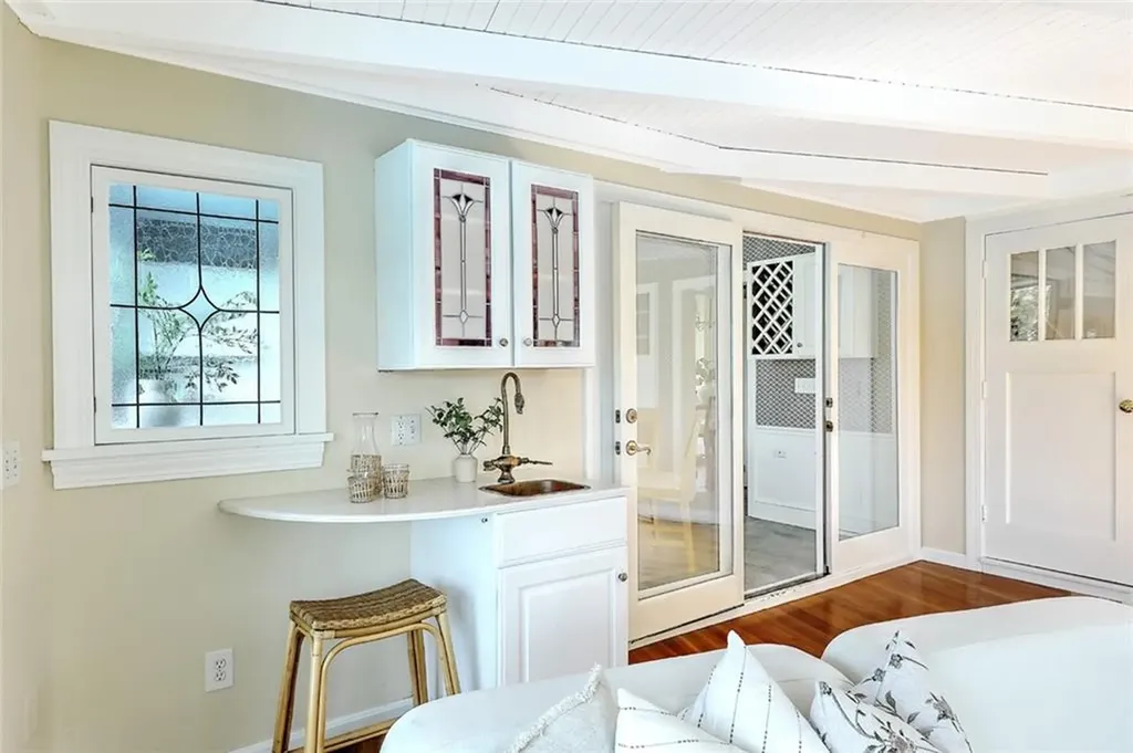80 New Meadow Road Barrington RI 02806