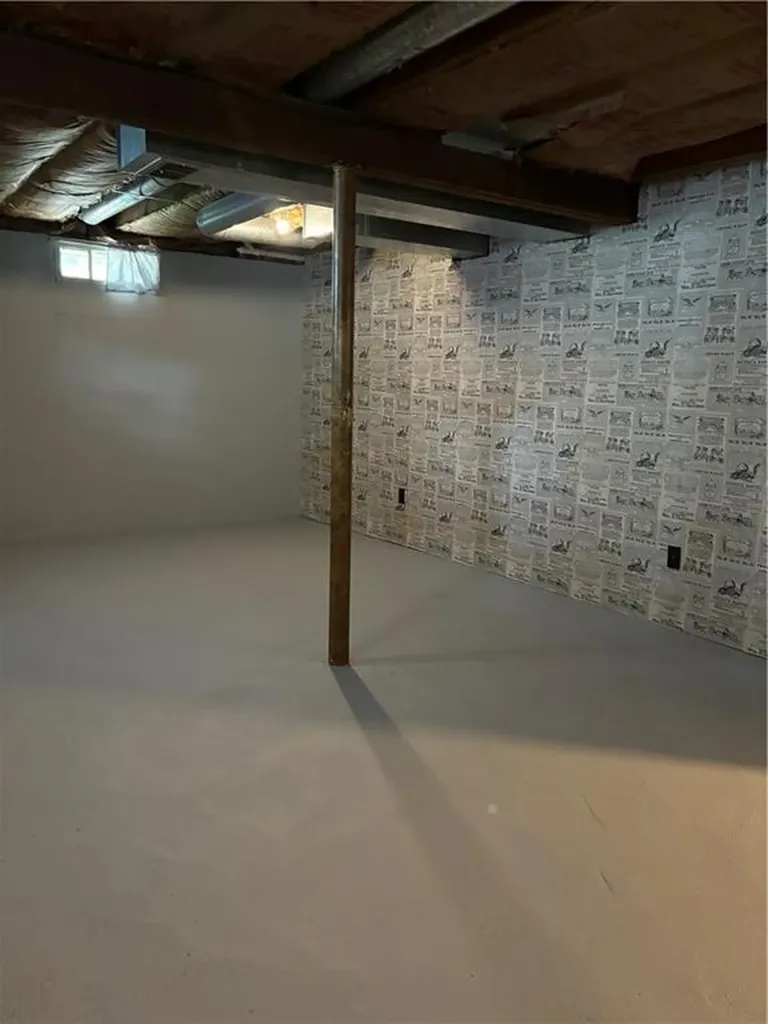 240 Clews Street Pawtucket RI 02861