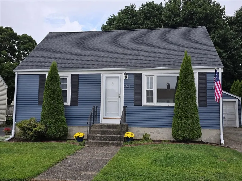 240 Clews Street Pawtucket RI 02861