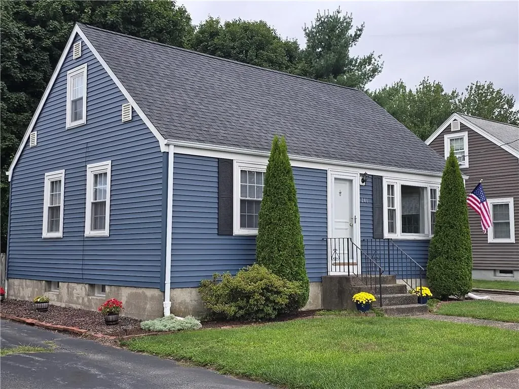 240 Clews Street Pawtucket RI 02861