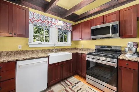 449 Sconticut Neck Road Fairhaven MA 02719