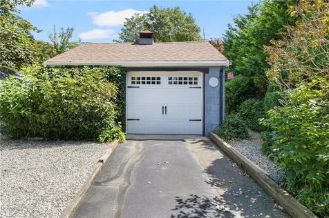 449 Sconticut Neck Road Fairhaven MA 02719