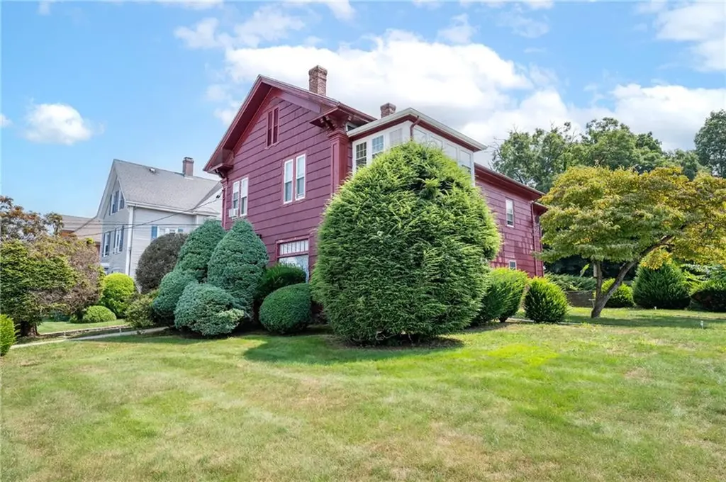157 Carrington Avenue Woonsocket RI 02895
