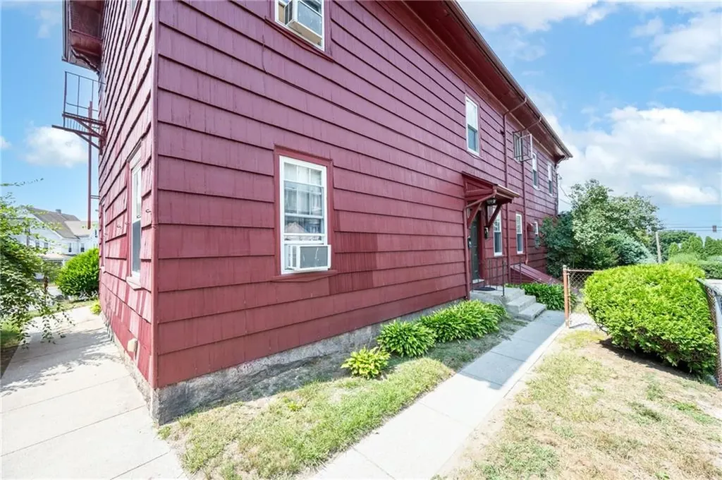 157 Carrington Avenue Woonsocket RI 02895