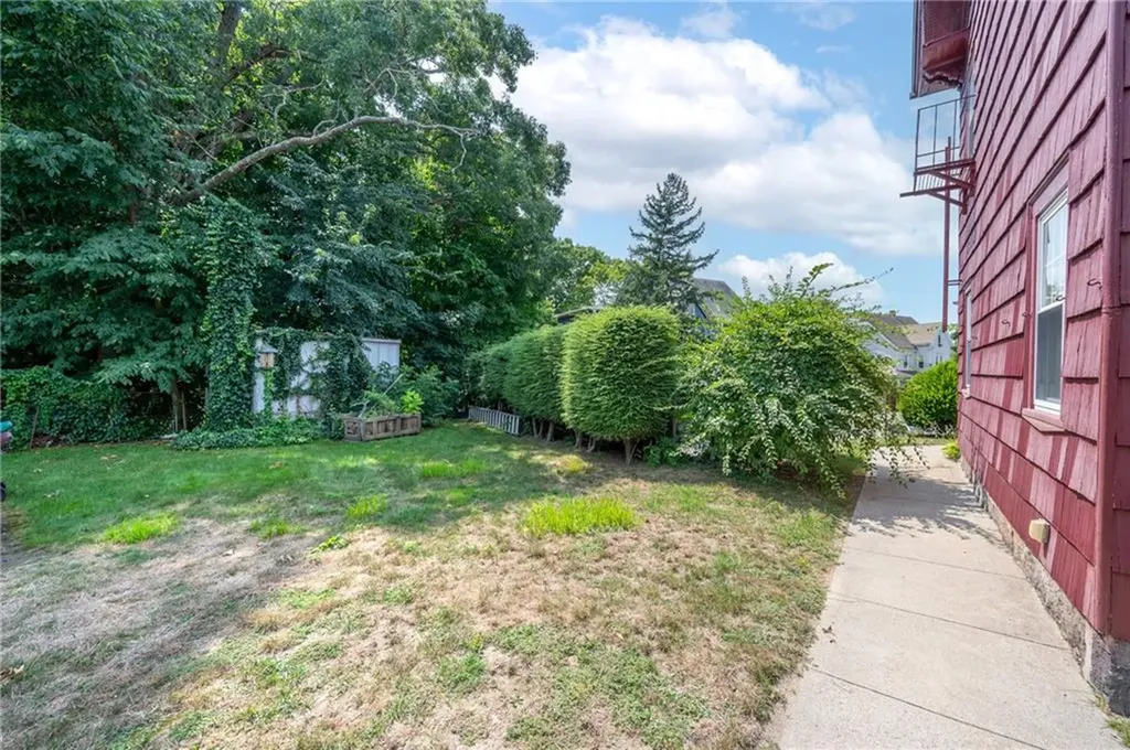 157 Carrington Avenue Woonsocket RI 02895