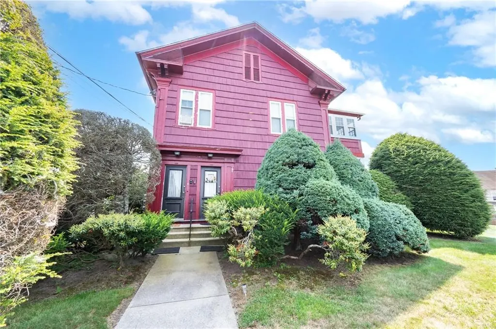 157 Carrington Avenue Woonsocket RI 02895