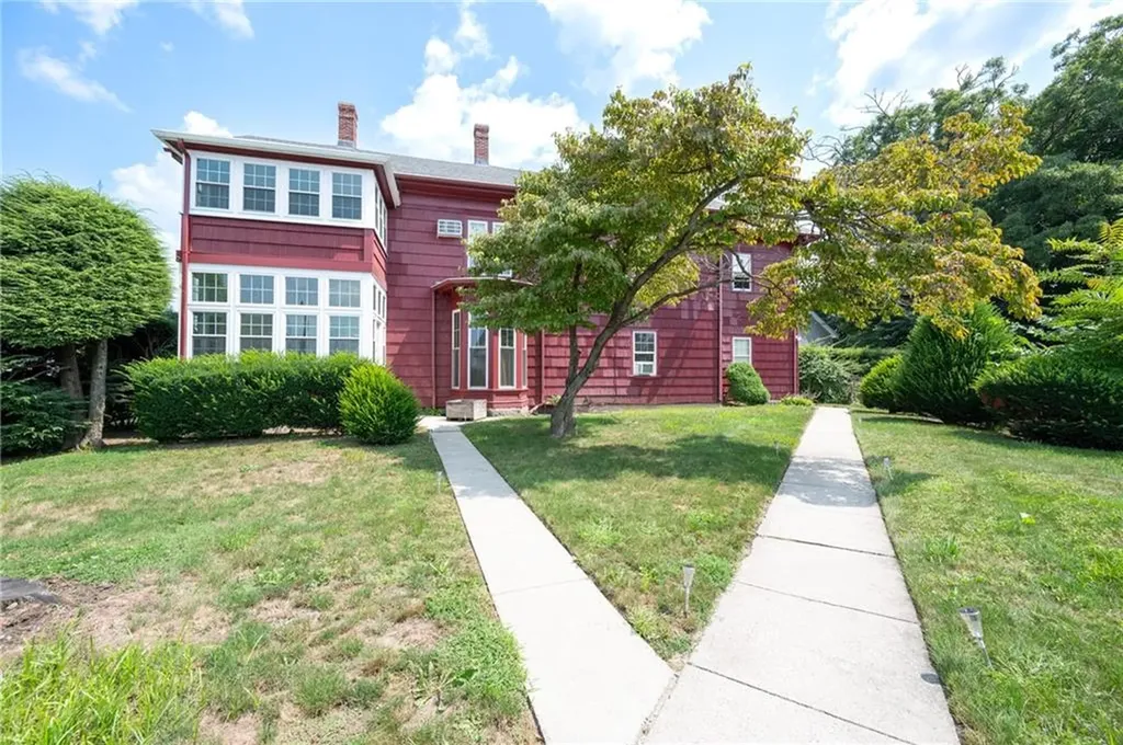 157 Carrington Avenue Woonsocket RI 02895