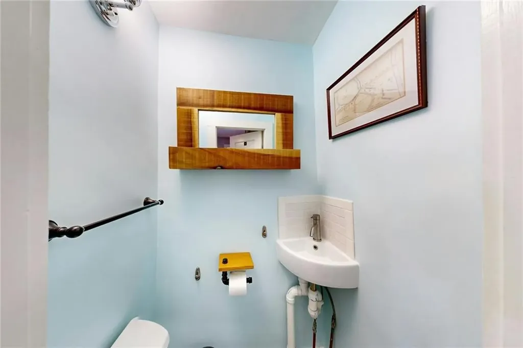 18 Stillwater Road Smithfield RI 02917