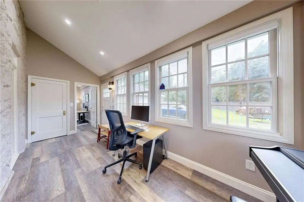 18 Stillwater Road Smithfield RI 02917