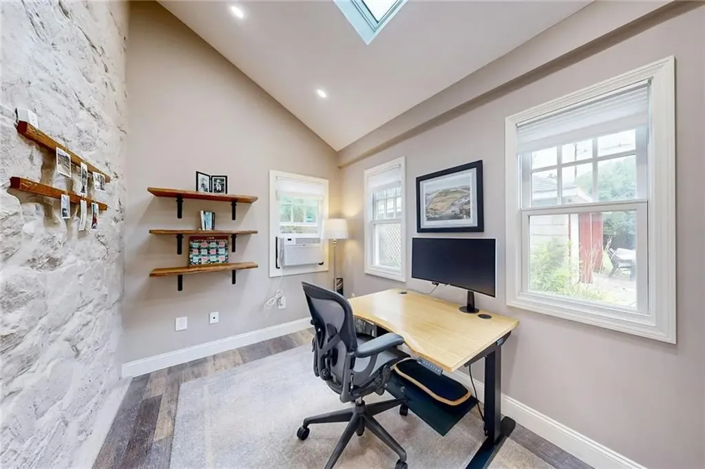 18 Stillwater Road Smithfield RI 02917