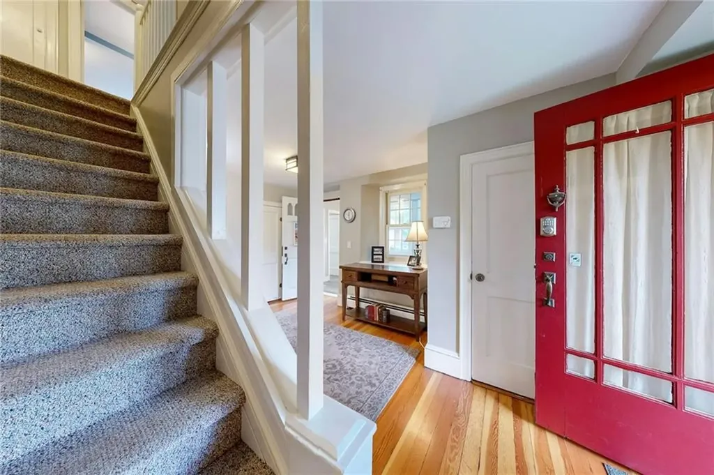 18 Stillwater Road Smithfield RI 02917