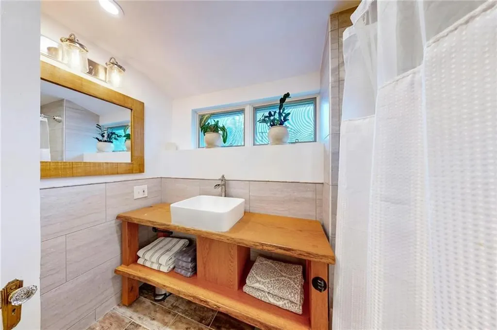 18 Stillwater Road Smithfield RI 02917