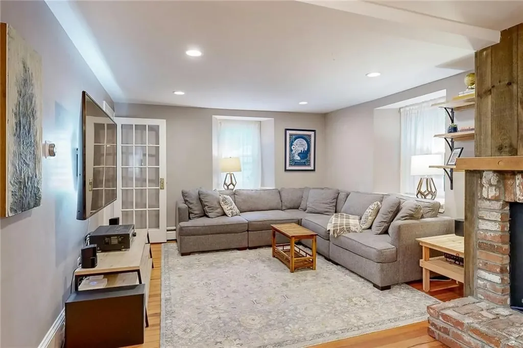 18 Stillwater Road Smithfield RI 02917