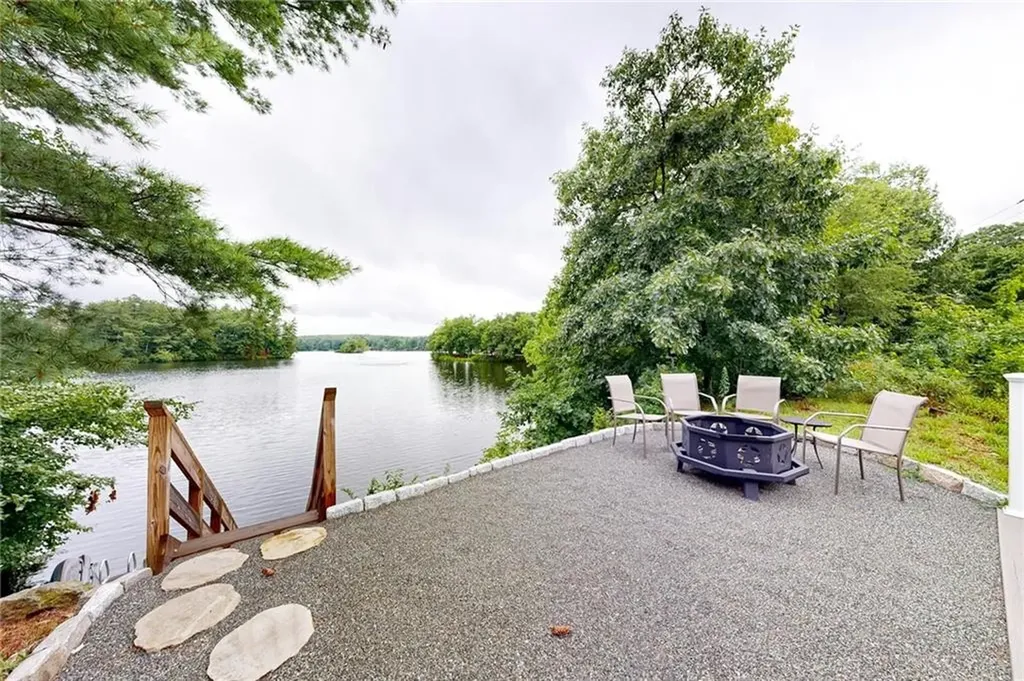 18 Stillwater Road Smithfield RI 02917