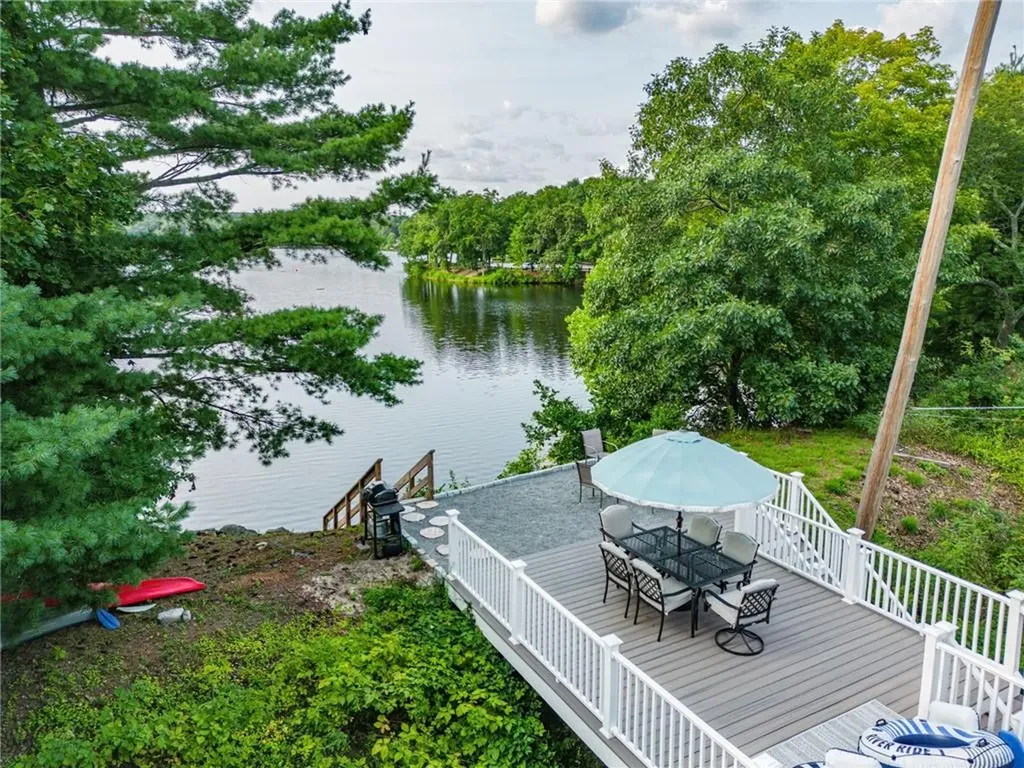18 Stillwater Road Smithfield RI 02917