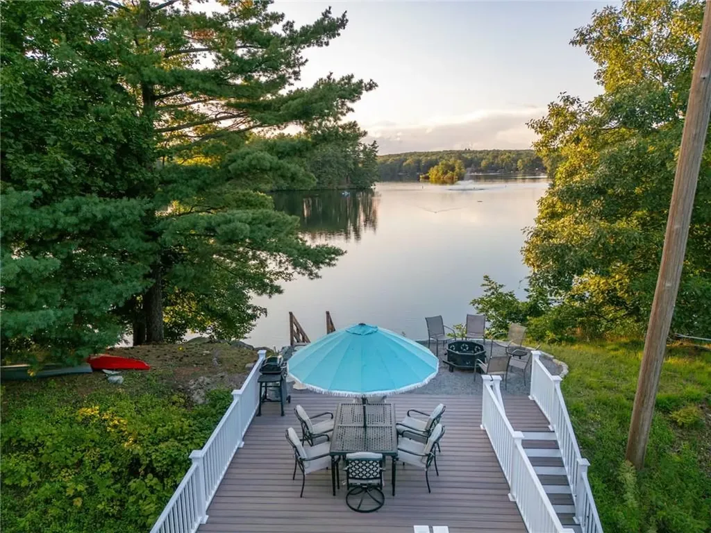 18 Stillwater Road Smithfield RI 02917