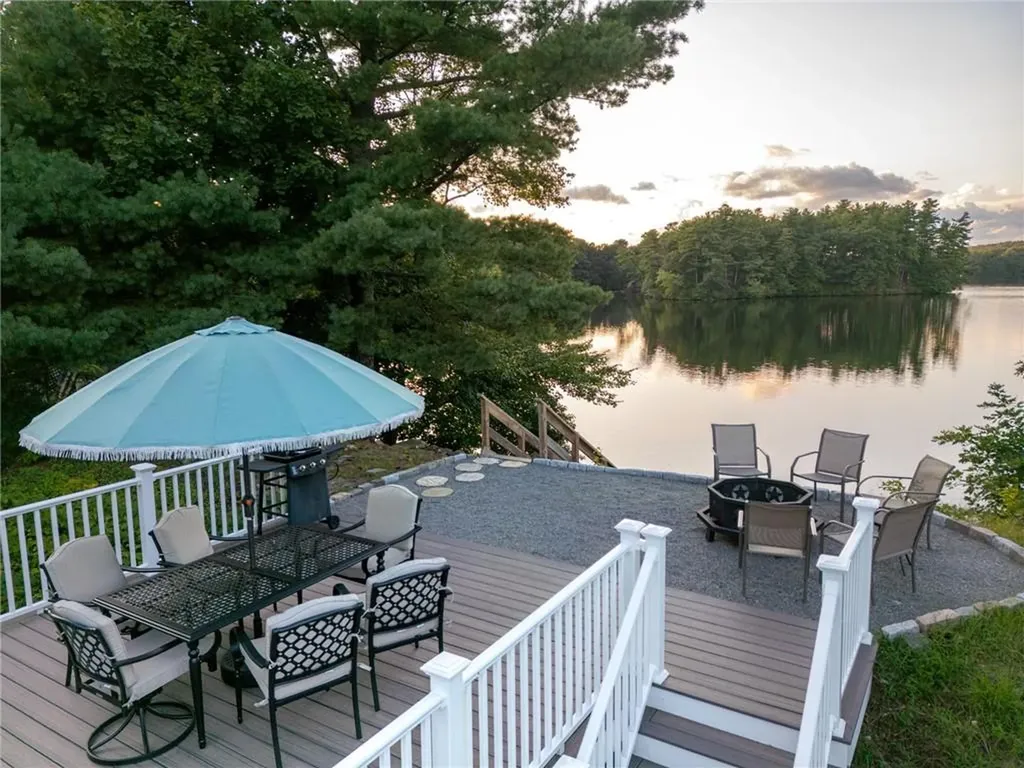 18 Stillwater Road Smithfield RI 02917