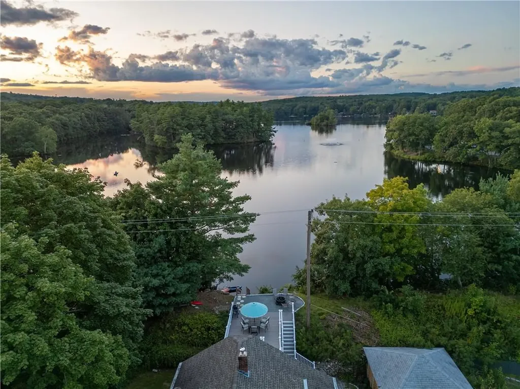 18 Stillwater Road Smithfield RI 02917