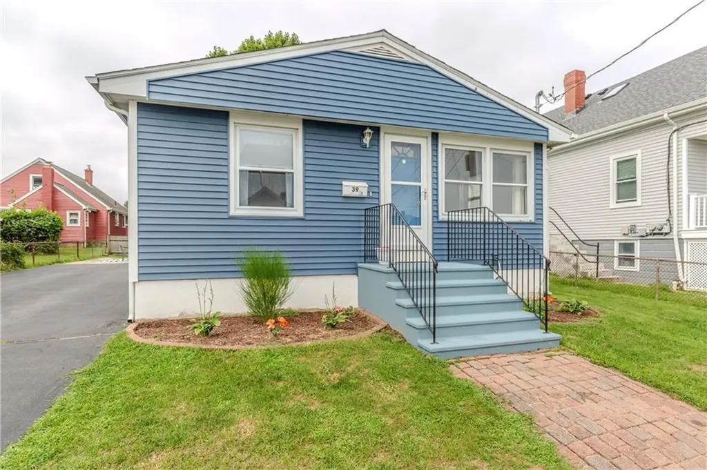 39 Irving Street North Providence RI 02904