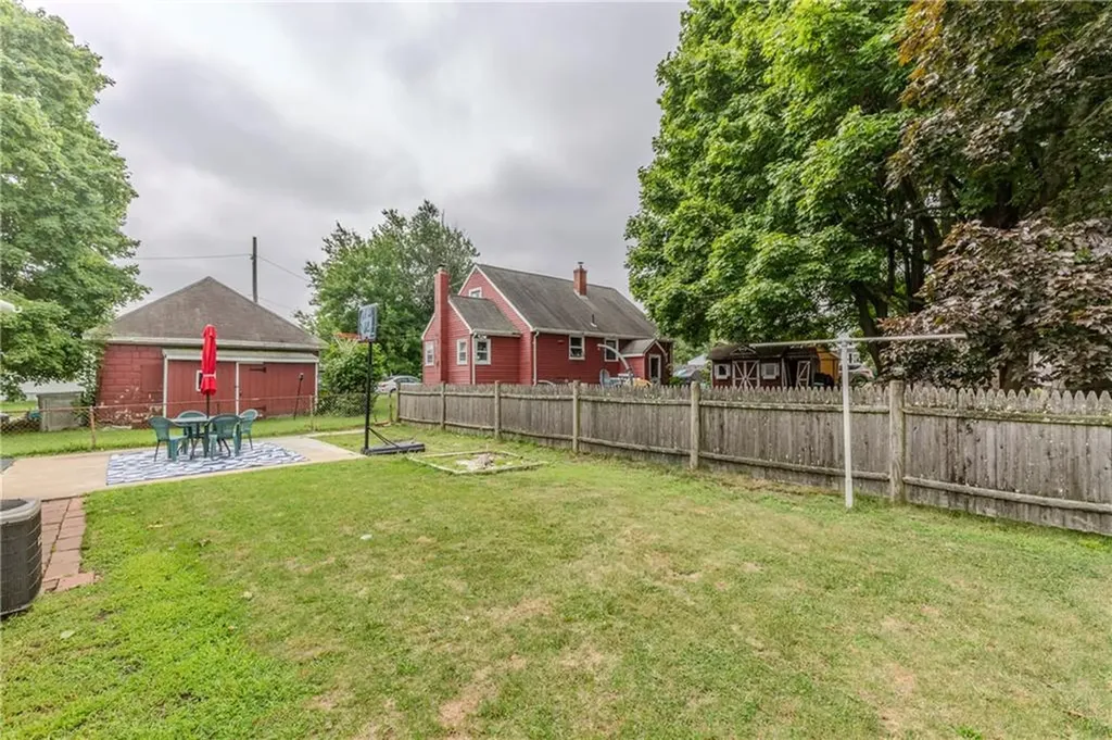 39 Irving Street North Providence RI 02904