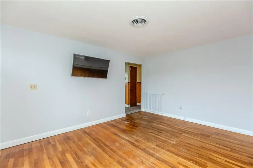 39 Irving Street North Providence RI 02904
