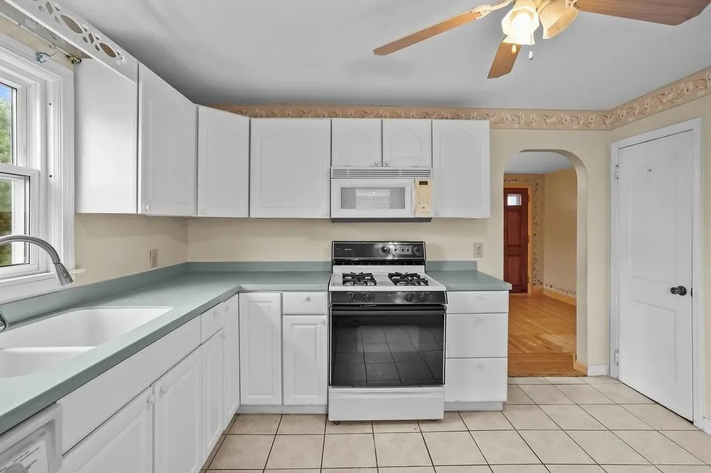 50 Manistee Street Pawtucket RI 02861
