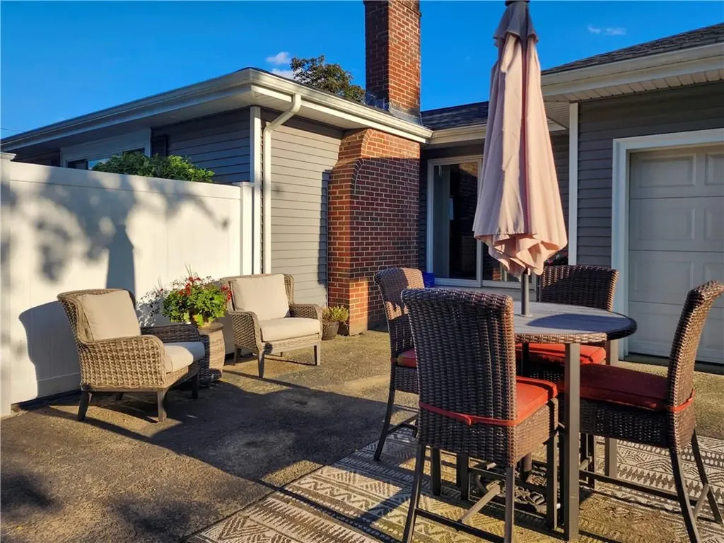 91 Oswald Street Pawtucket RI 02861