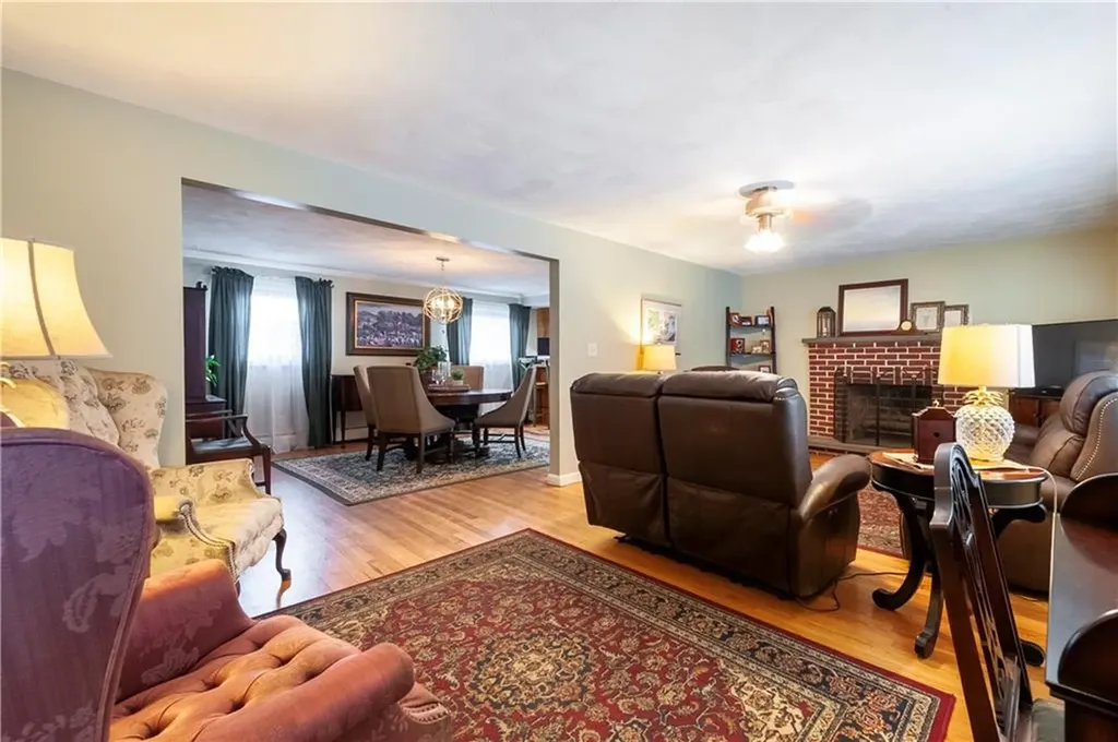 91 Oswald Street Pawtucket RI 02861