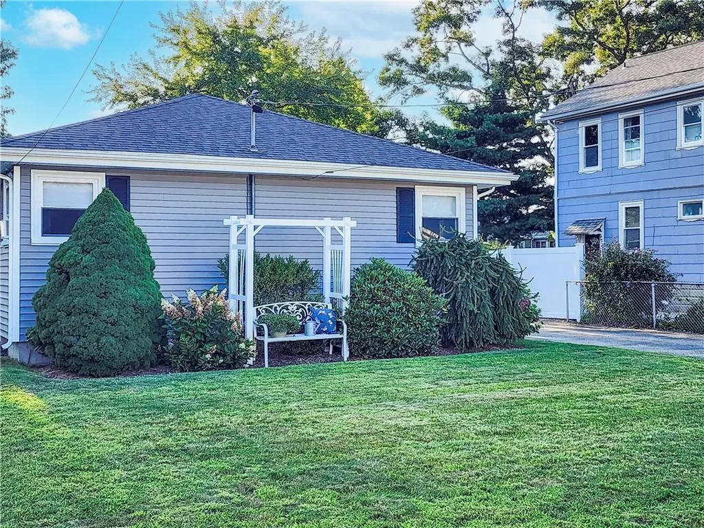 91 Oswald Street Pawtucket RI 02861