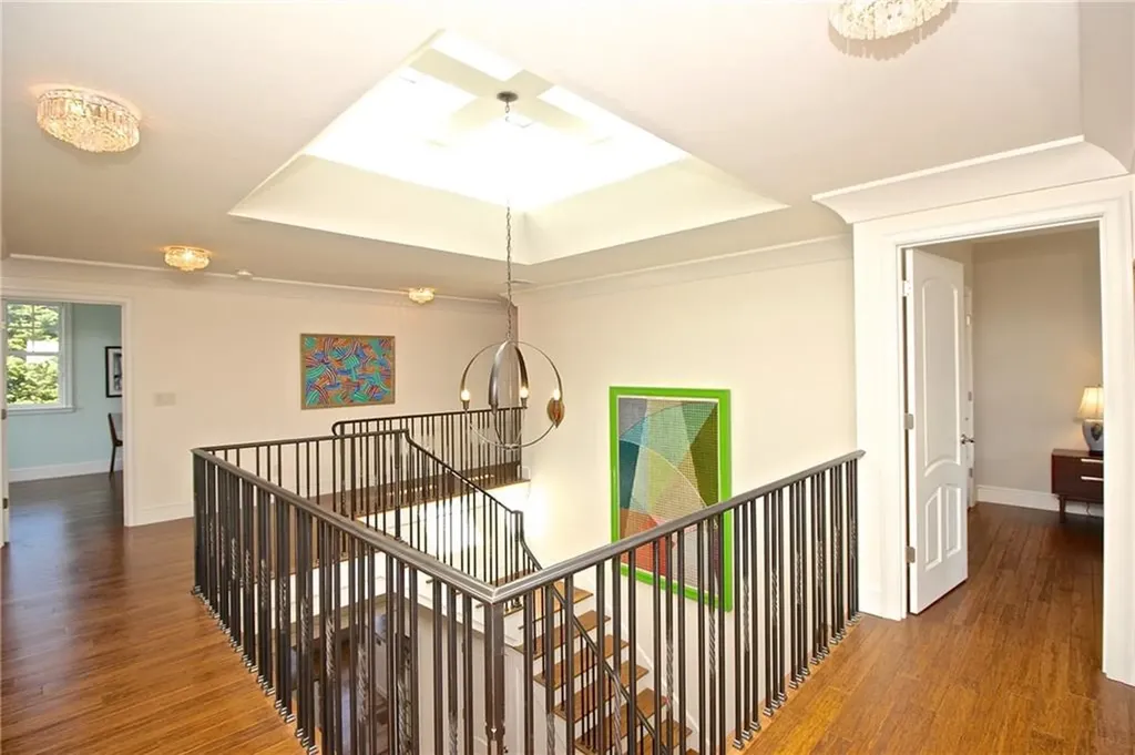 203 Coggeshall Avenue Newport RI 02840
