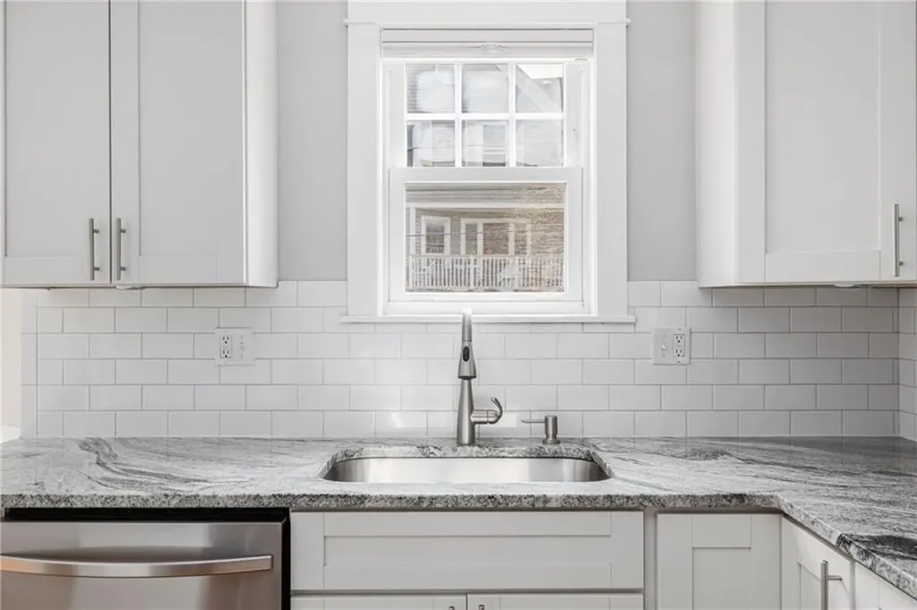 29 Savoy Street Providence RI 02906
