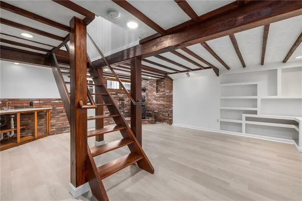 29 Savoy Street Providence RI 02906